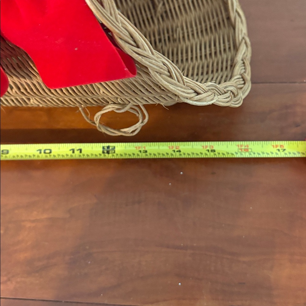Vintage Wicker Cornucopia Basket Holiday Farmhouse Decor cottagecore - Picture 8 of 10